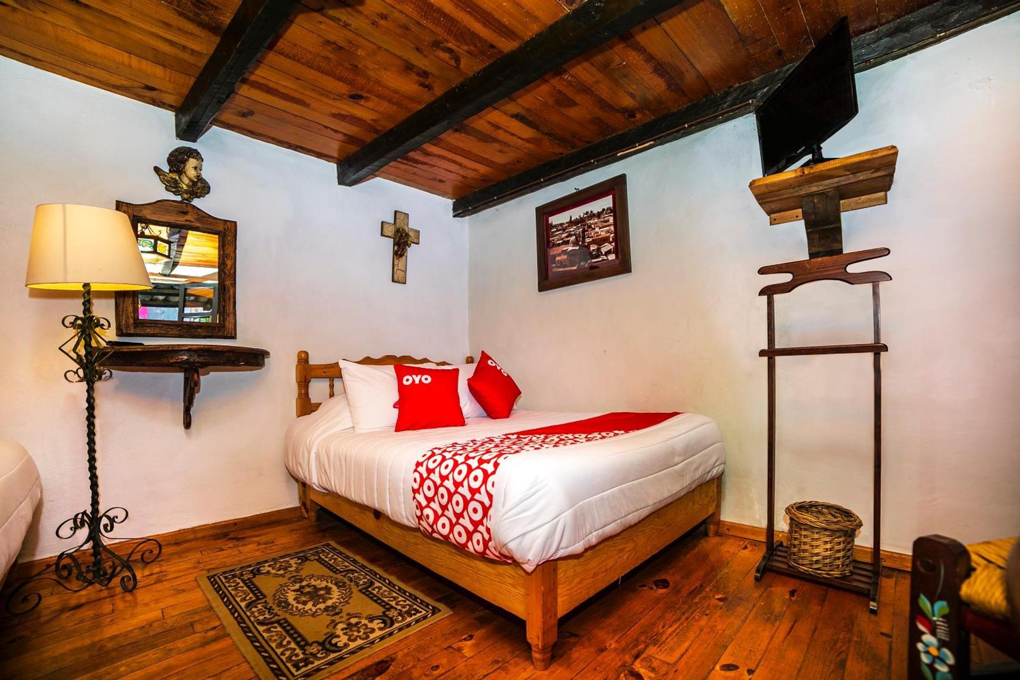 Oyo Hotel El Mineral, Tlalpujahua ภายนอก รูปภาพ