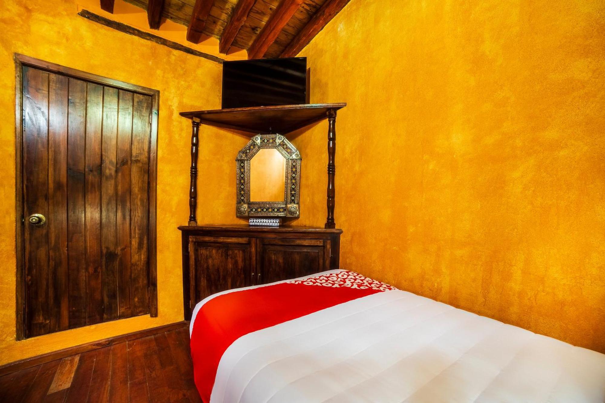 Oyo Hotel El Mineral, Tlalpujahua ภายนอก รูปภาพ